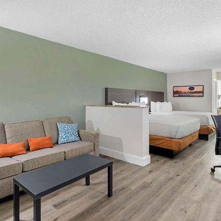 Quality Inn & Suites Orlando East - Ucf Area Alafaya Экстерьер фото