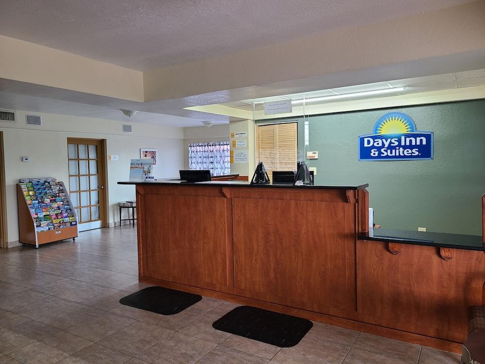 Quality Inn & Suites Orlando East - Ucf Area Alafaya Экстерьер фото
