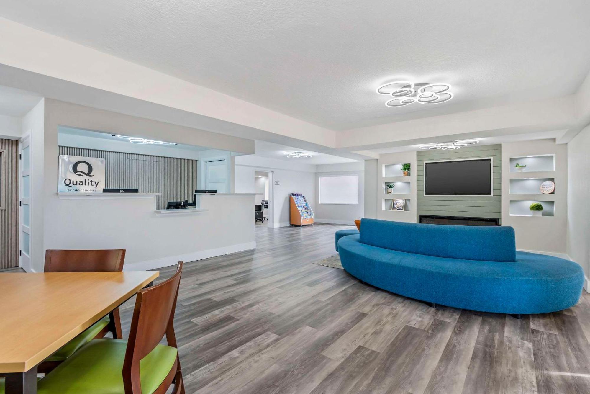 Quality Inn & Suites Orlando East - Ucf Area Alafaya Экстерьер фото