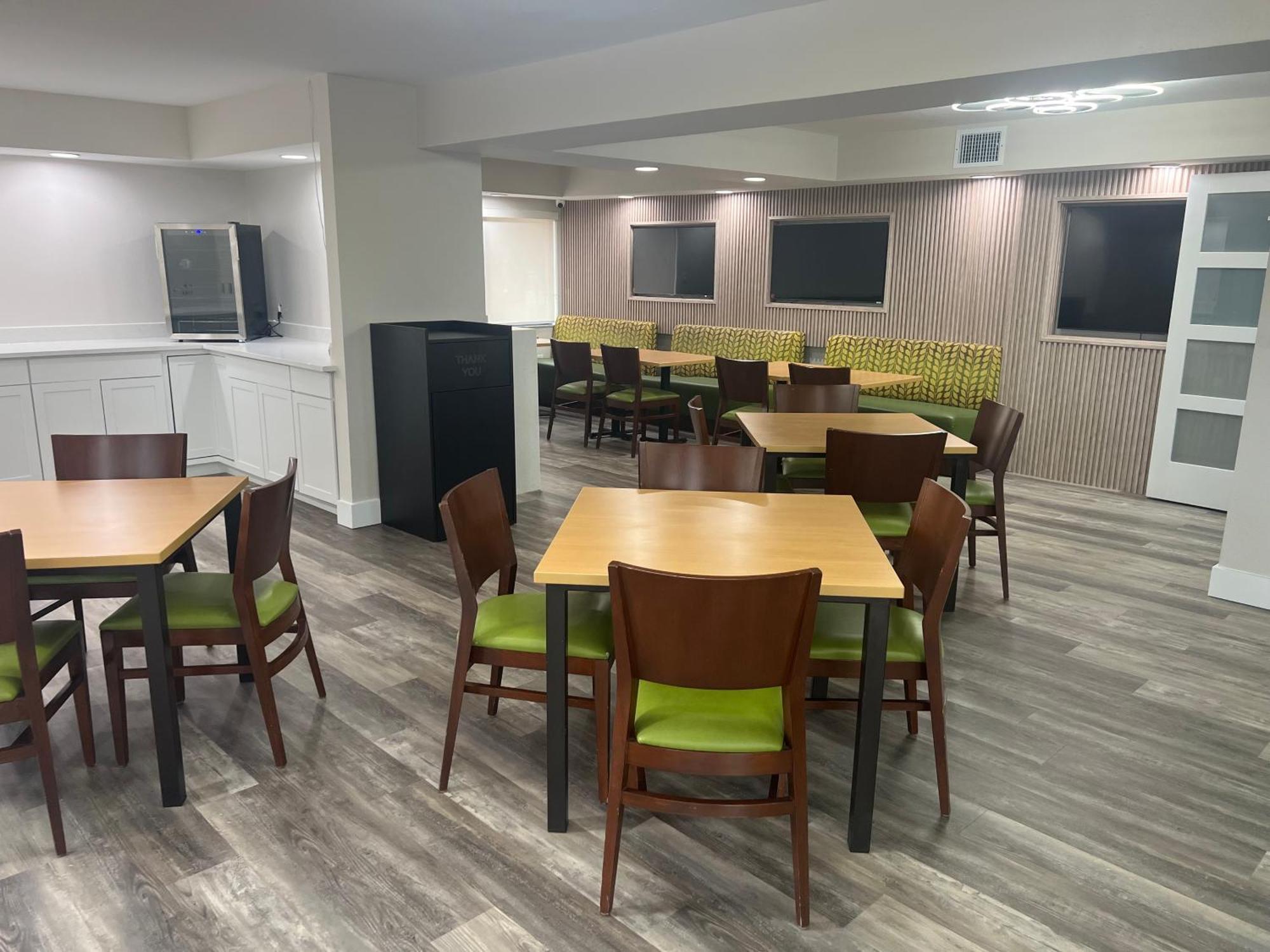 Quality Inn & Suites Orlando East - Ucf Area Alafaya Экстерьер фото