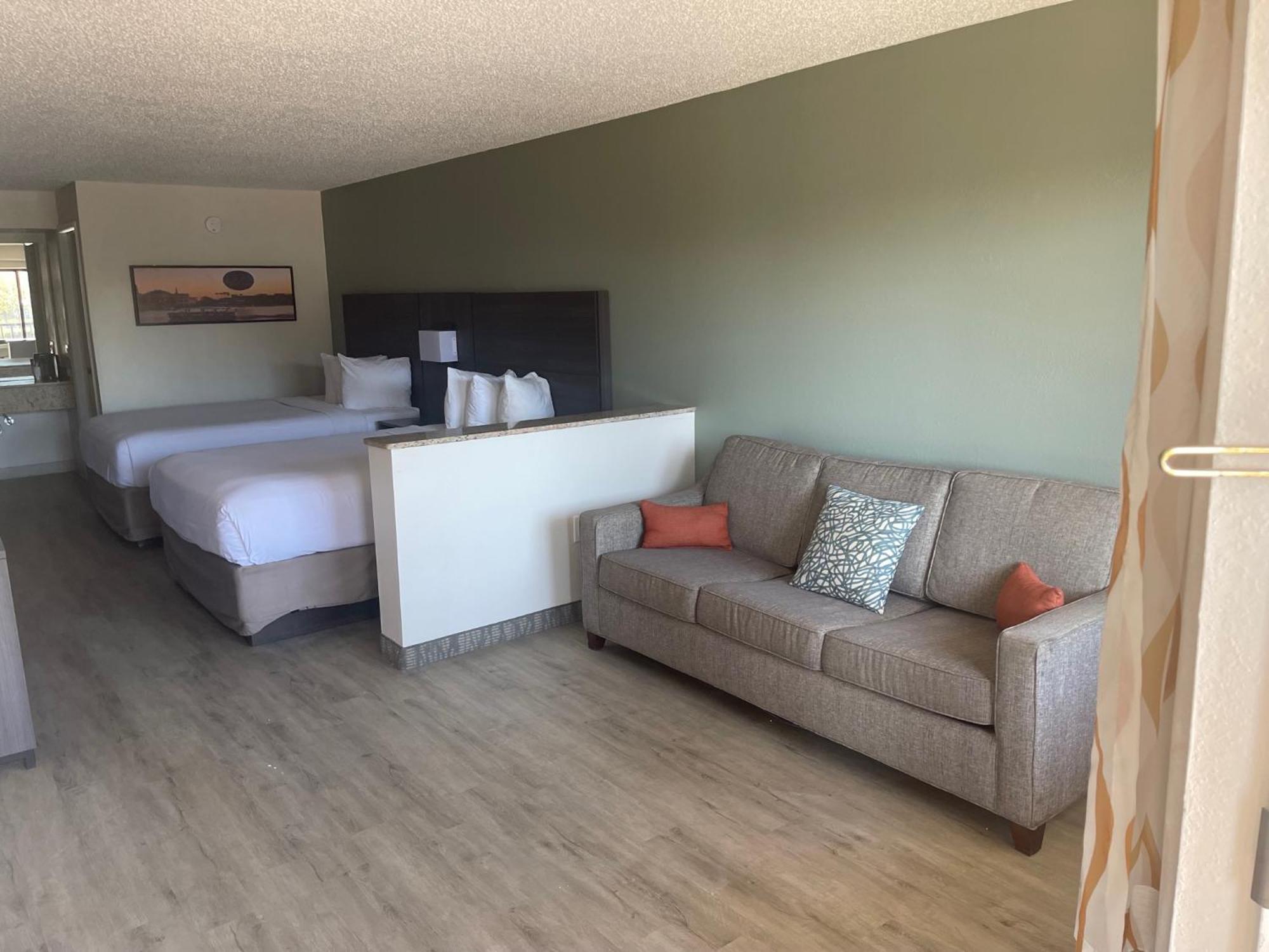 Quality Inn & Suites Orlando East - Ucf Area Alafaya Экстерьер фото