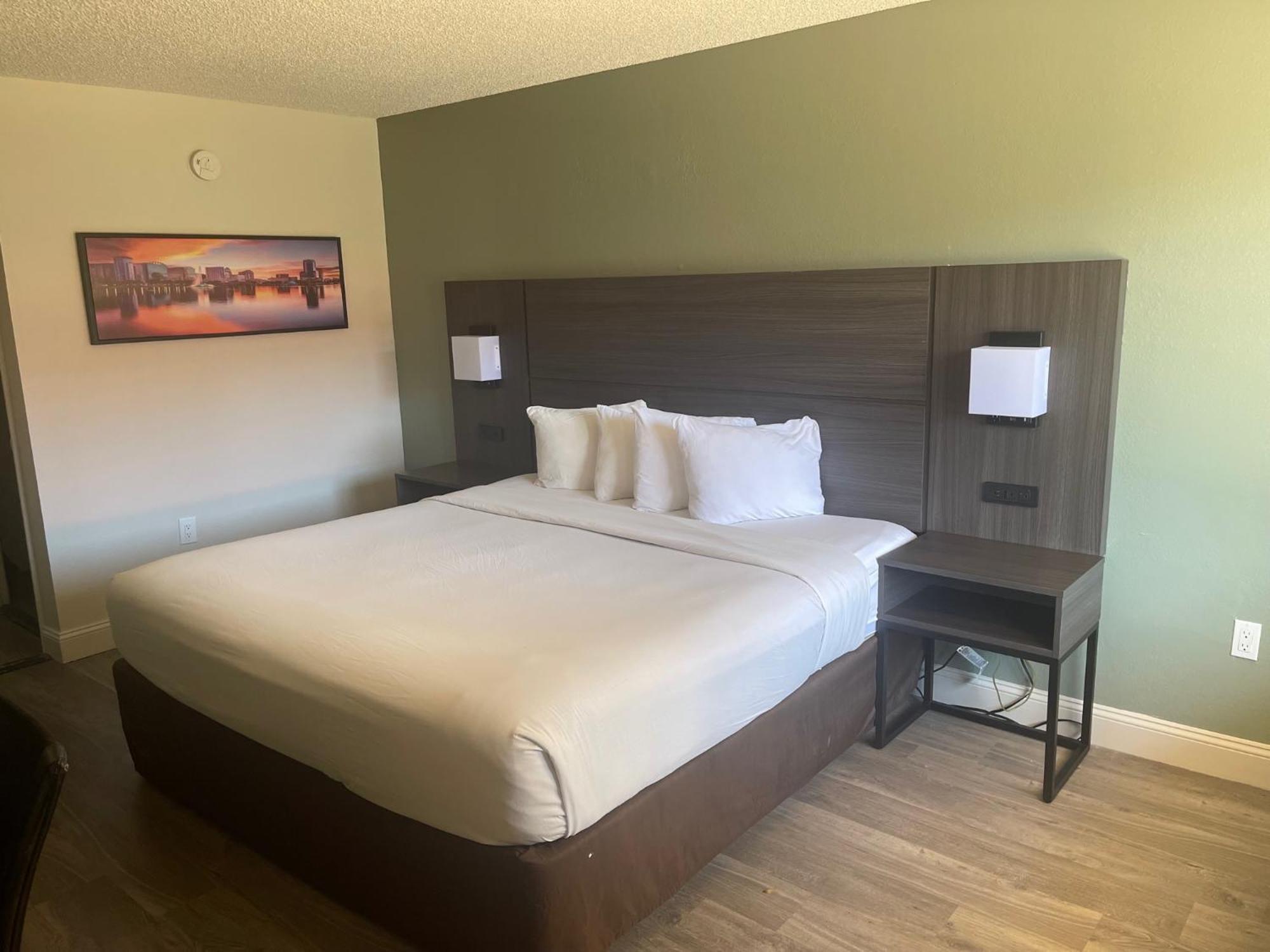 Quality Inn & Suites Orlando East - Ucf Area Alafaya Экстерьер фото